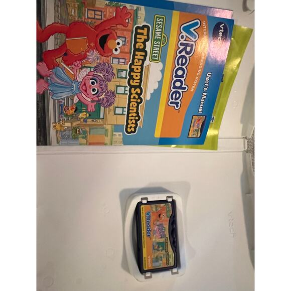 VTech VReader Sesame Street Happy Scientist EUC - Picture 4 of 7